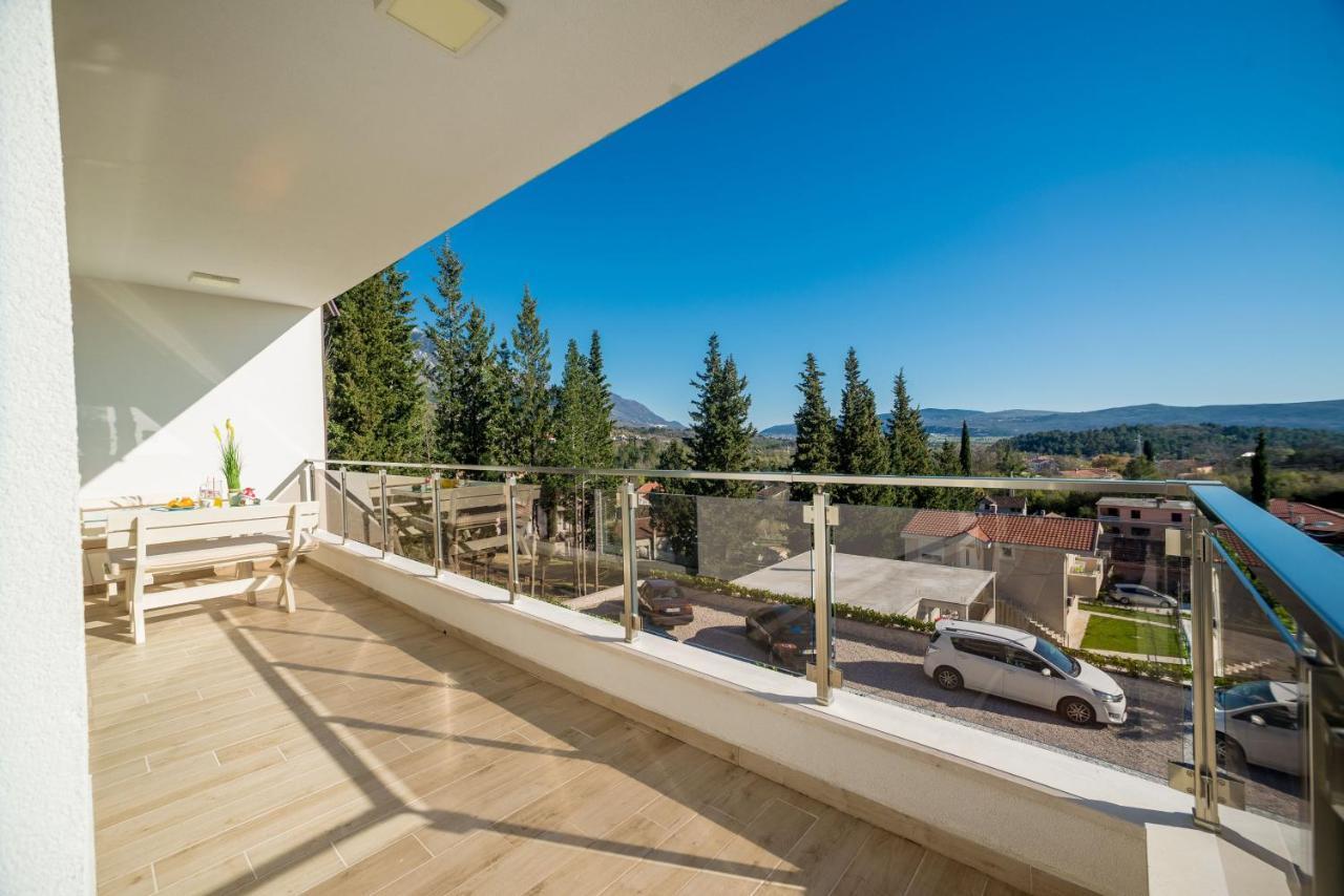 Happy Home Tivat Bagian luar foto