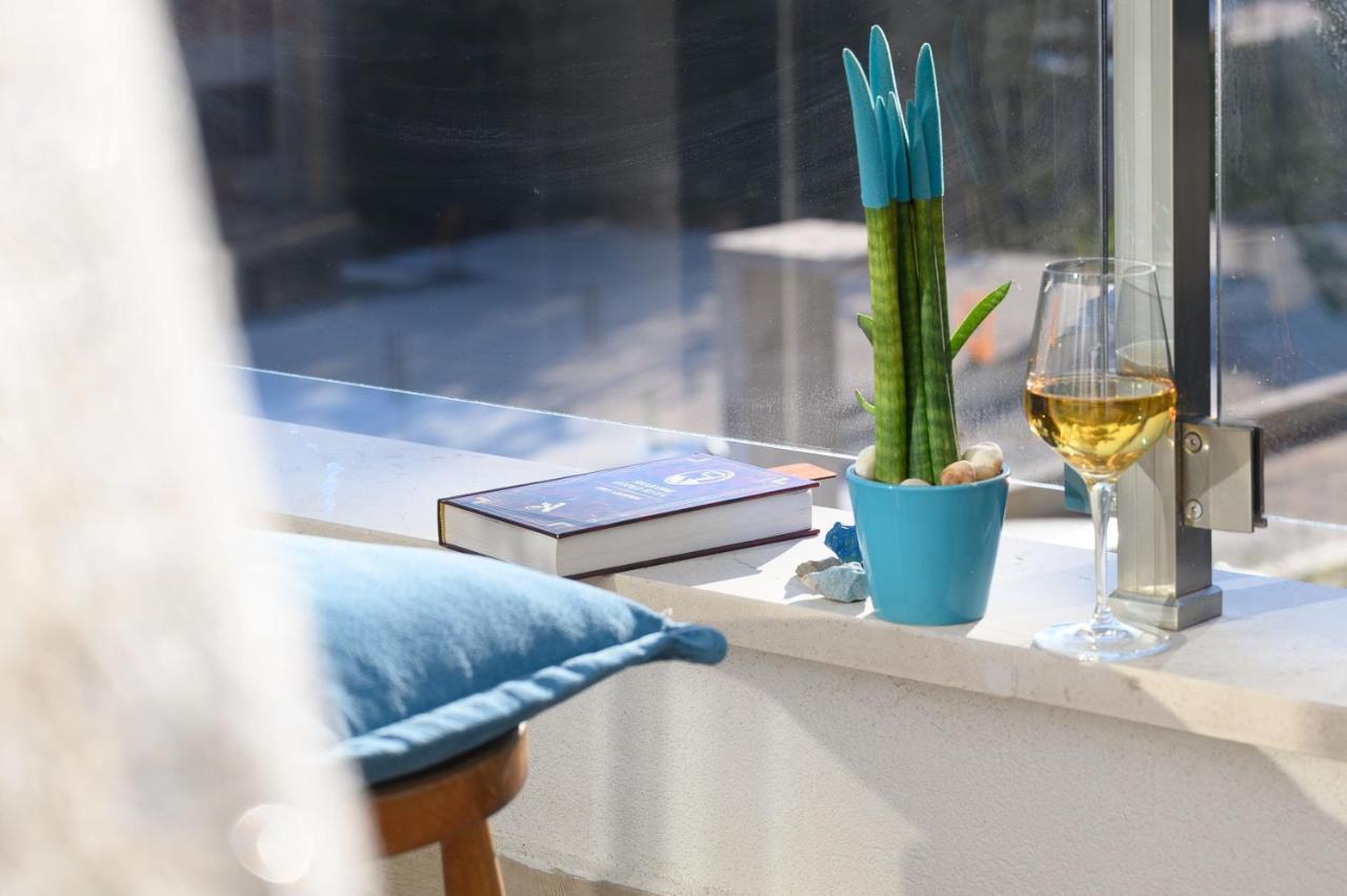 Happy Home Tivat Bagian luar foto
