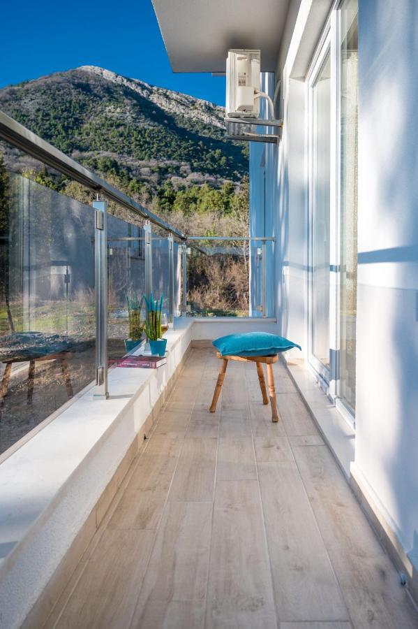 Happy Home Tivat Bagian luar foto