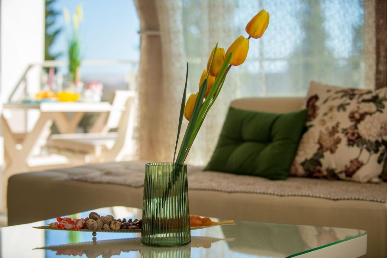 Happy Home Tivat Bagian luar foto
