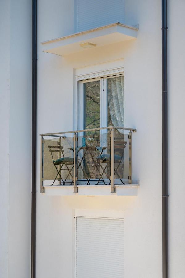Happy Home Tivat Bagian luar foto